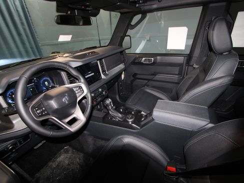 New 2026 Ford Bronco Big Bend image 2