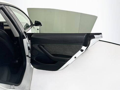 Used 2023 Tesla Model 3 Standard Range RWD image 28