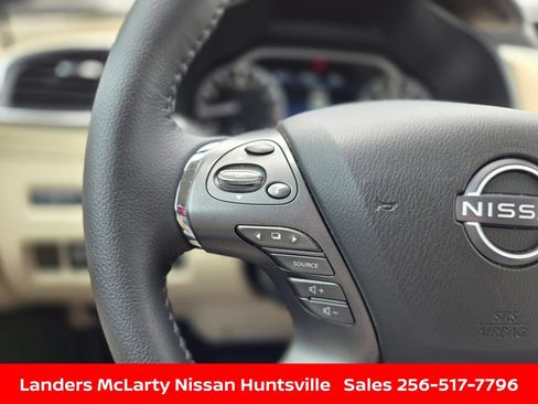 Used 2024 Nissan Murano SV FWD image 25
