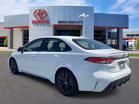 Used 2025 Toyota Corolla SE FWD image 5