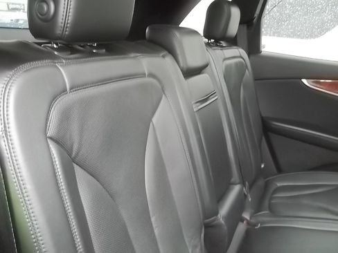 Used 2016 Lincoln MKX Reserve w/ Equipment Group 102A image 11