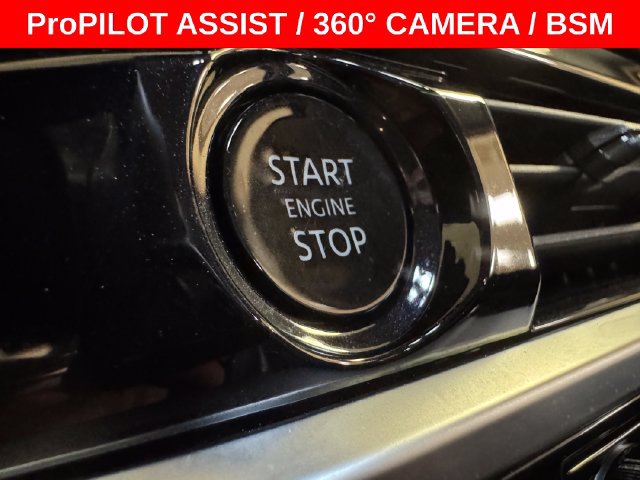 Used 2025 Nissan Pathfinder SL w/ Cargo Package FWD image 11