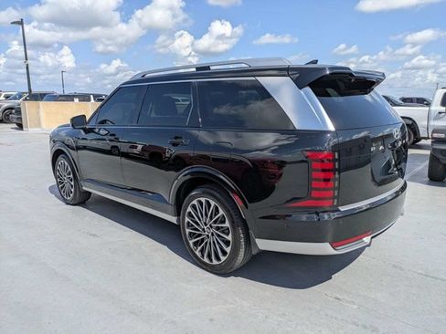 Used 2026 Hyundai Palisade Calligraphy FWD image 6