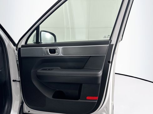 Used 2025 Hyundai Santa Fe SEL image 32