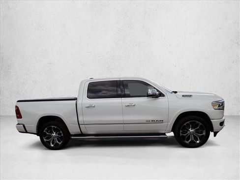Used 2022 RAM 1500 Limited w/ Body Color Bumper Group AWD/4WD image 5