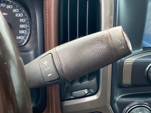 Used 2018 Chevrolet Silverado 2500 High Country AWD/4WD image 12