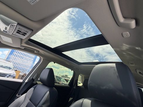 New 2025 Nissan Rogue SL w/ Tech Package FWD image 13