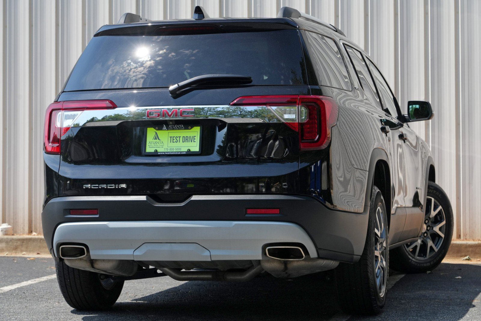 Used 2023 GMC Acadia SLT FWD image 4