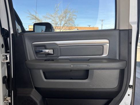 Used 2014 RAM 2500 SLT AWD/4WD image 15