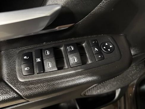 Used 2024 RAM 1500 Big Horn AWD/4WD image 4