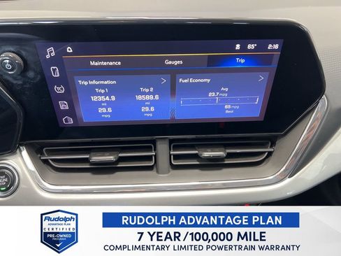 Used 2025 Chevrolet Trax LT image 30