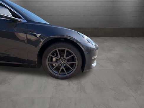 Used 2018 Tesla Model 3 Long Range AWD/4WD image 32