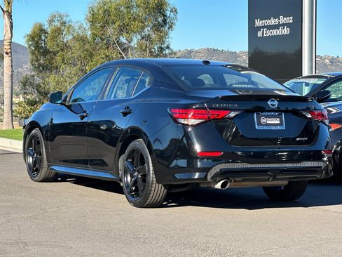 Used 2022 Nissan Sentra SR w/ Midnight Edition image 5