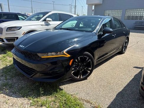 Used 2022 Kia K5 GT-Line AWD/4WD image 3