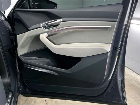 Certified 2024 Audi Q8 e-tron Prestige w/ Prestige Package image 27