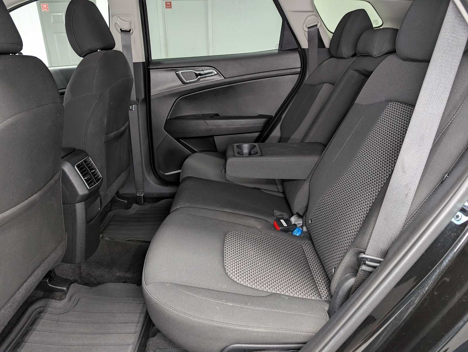 Certified 2025 Kia Sportage LX AWD/4WD image 21