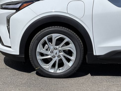 New 2027 Chevrolet Bolt LT w/ Comfort Package FWD image 28