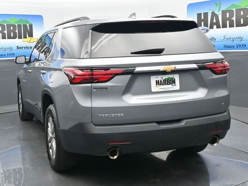 Used 2023 Chevrolet Traverse LT FWD image 4