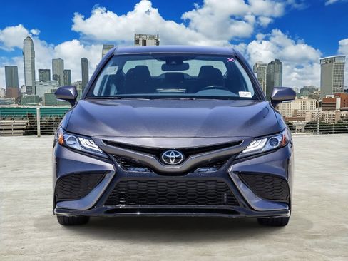 Used 2024 Toyota Camry XSE FWD image 2