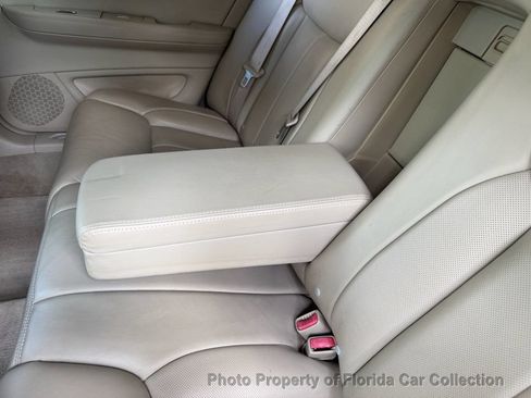 Used 2008 Cadillac DTS FWD image 44