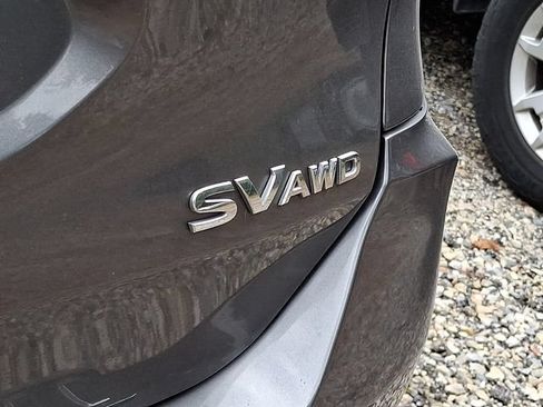 Used 2018 Nissan Rogue SV w/ Premium Package AWD/4WD image 9