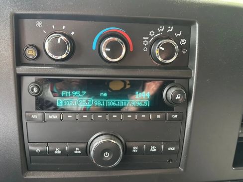 Used 2021 Chevrolet Express 2500 w/ Driver Convenience Package RWD image 20