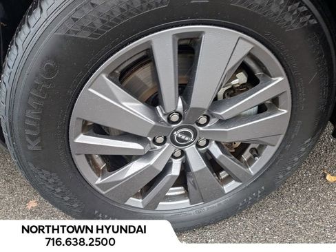 Used 2025 Nissan Pathfinder SV image 48