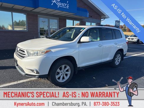 Used 2013 Toyota Highlander Plus image 1