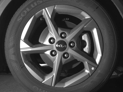 Used 2025 Kia K4 FWD image 13