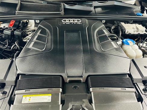 Used 2017 Audi Q7 3.0T Premium Plus AWD/4WD image 31