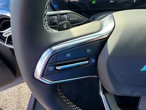 New 2026 Chevrolet Equinox EV LT image 20