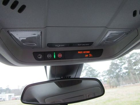 Used 2023 Chevrolet Blazer LT image 30