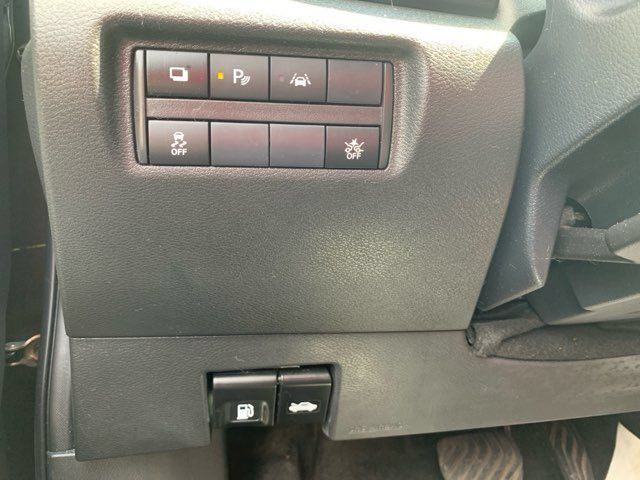 Used 2024 Nissan Versa S w/ Trunk Package FWD image 32