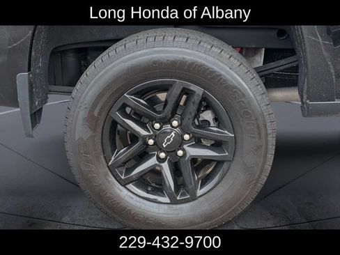 Used 2021 Chevrolet Silverado 1500 LT Trail Boss w/ Convenience Package II AWD/4WD image 11
