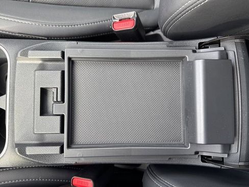 Used 2022 Subaru Legacy Limited image 34