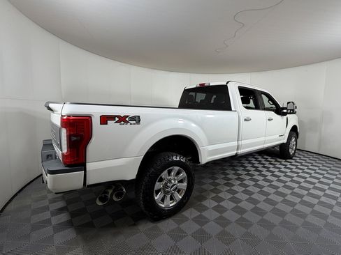 Used 2017 Ford F350 Platinum image 4