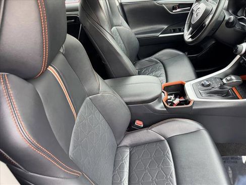 Used 2024 Toyota RAV4 Adventure image 19