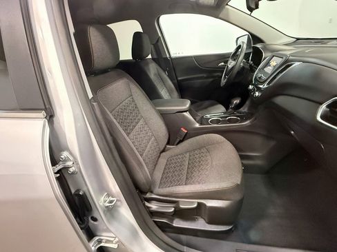 Used 2022 Chevrolet Equinox LT image 13