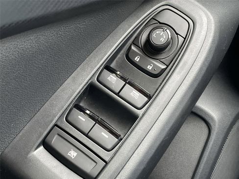 Certified 2025 Subaru Crosstrek 2.0i Premium image 22