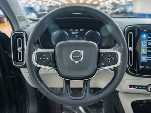 Used 2022 Volvo XC40 T5 Inscription w/ Advanced Package AWD/4WD image 35