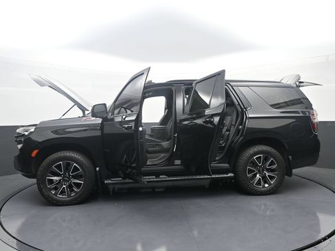 Used 2021 Chevrolet Tahoe Z71 w/ Z71 Signature Package AWD/4WD image 41