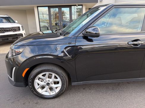 Certified 2024 Kia Soul LX w/ Option Group 015 image 11