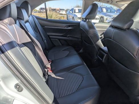 Used 2024 Toyota Camry SE image 28