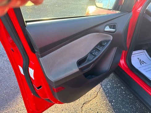 Used 2013 Ford Focus SE image 15