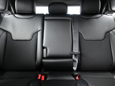 New 2026 Jeep Compass Latitude AWD/4WD image 13
