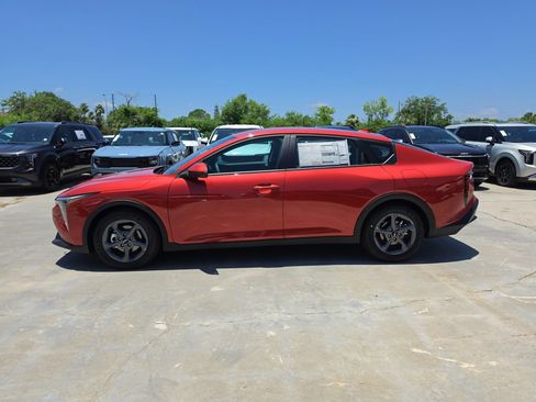 New 2026 Kia K4 FWD image 5