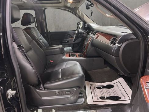 Used 2013 Chevrolet Tahoe LTZ image 20