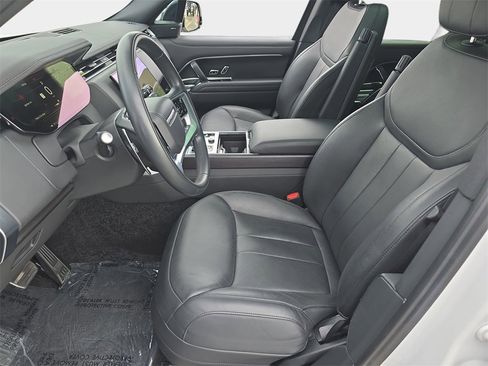 Used 2023 Land Rover Range Rover SE image 16