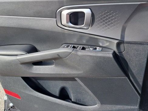 Used 2022 Kia Sorento S FWD image 20