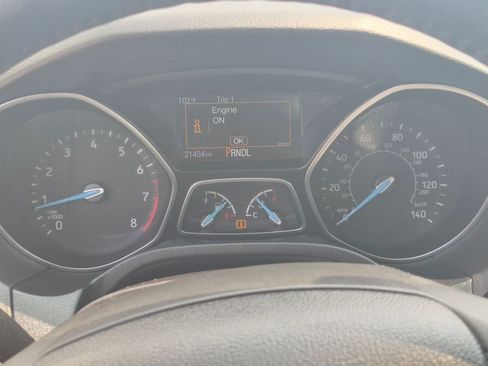 Used 2015 Ford Focus SE w/ SE Cold Weather Package FWD image 20